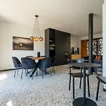 La Maison Noire *
