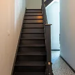 La Maison Noire Nyaraló *